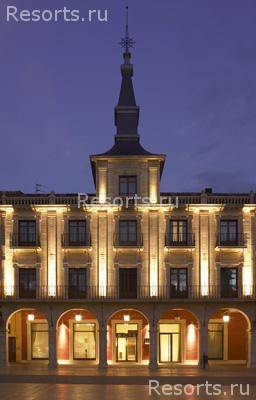 NH Plaza Mayor 10